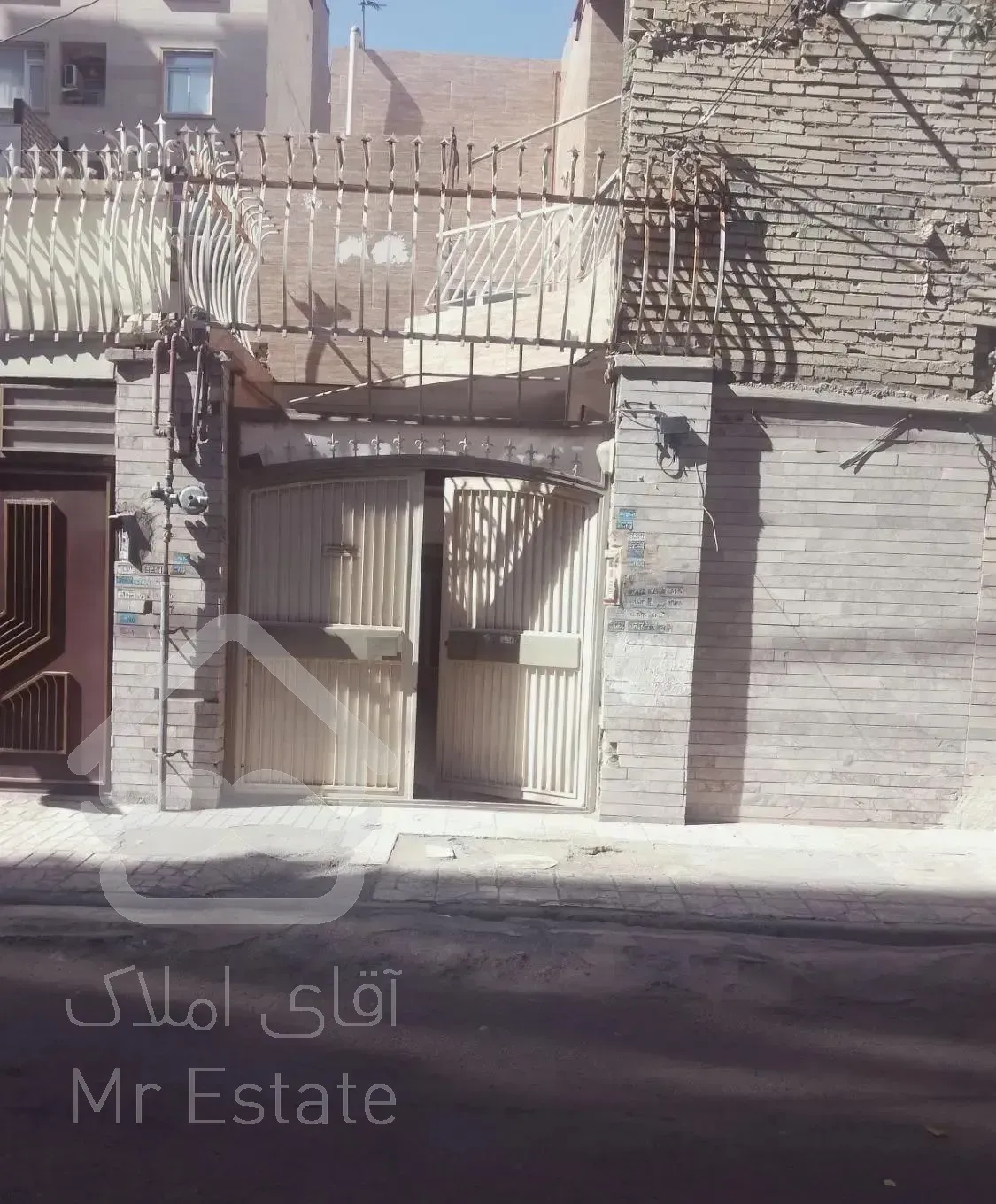 آپارتمان۱۱۲متربازسازی میشودشیخ صدوق10قطعه سوم