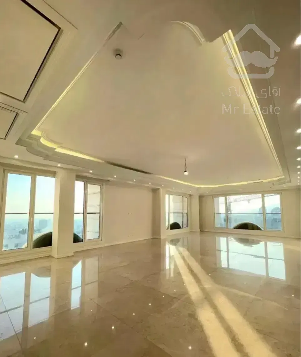 اقدسیه / نیاوران/ ۲۲۱ متر ۳ خ/۳مستر /دیپلمان نشین