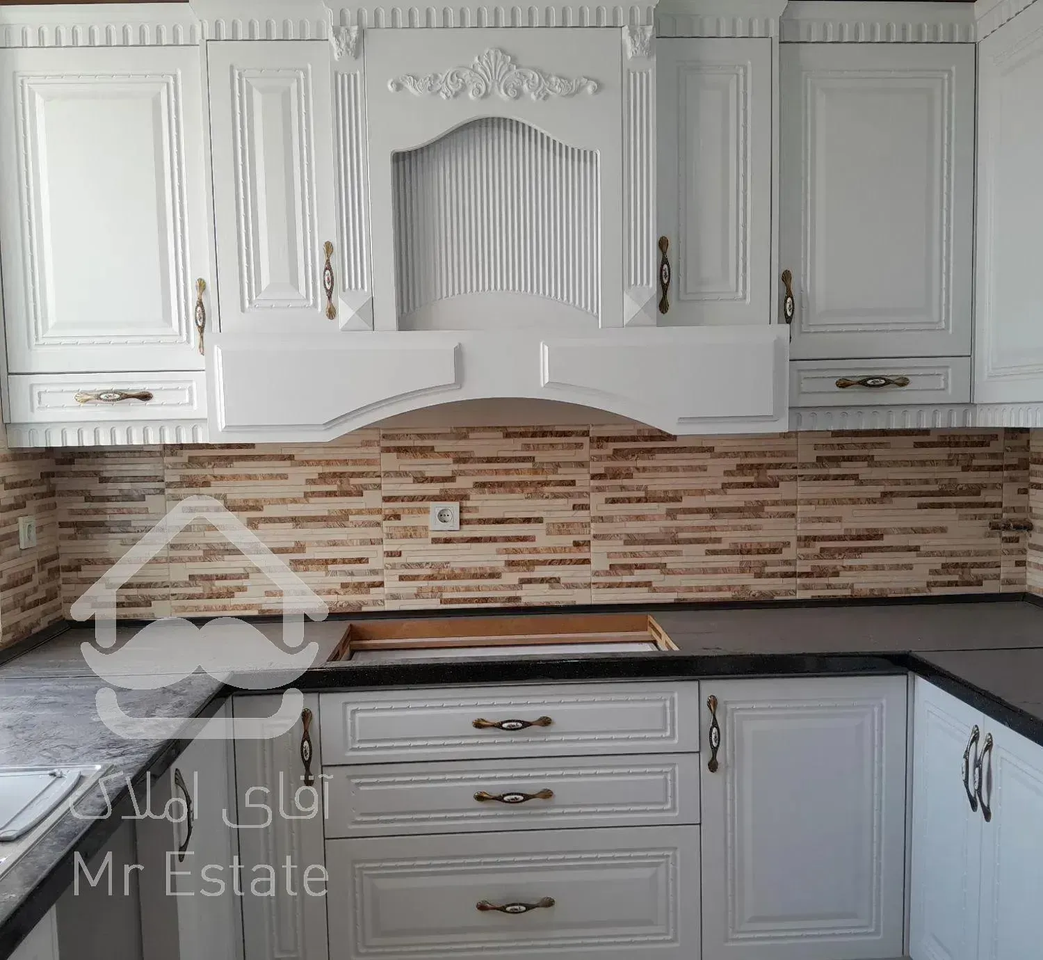 برج باغ هوشمند آریانا پالاس/ پونک همیلا/۶۷متر