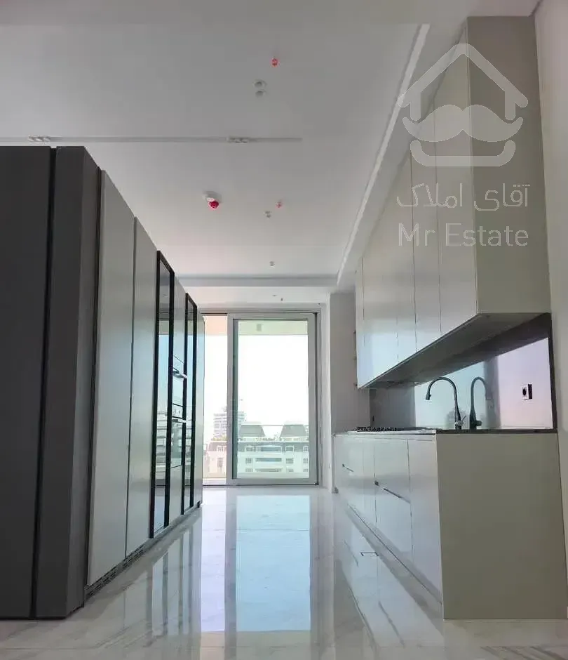 ۳۳۰ متر ( تاپ برج فرشته / تراس گاردن ویو۳۶۰ )