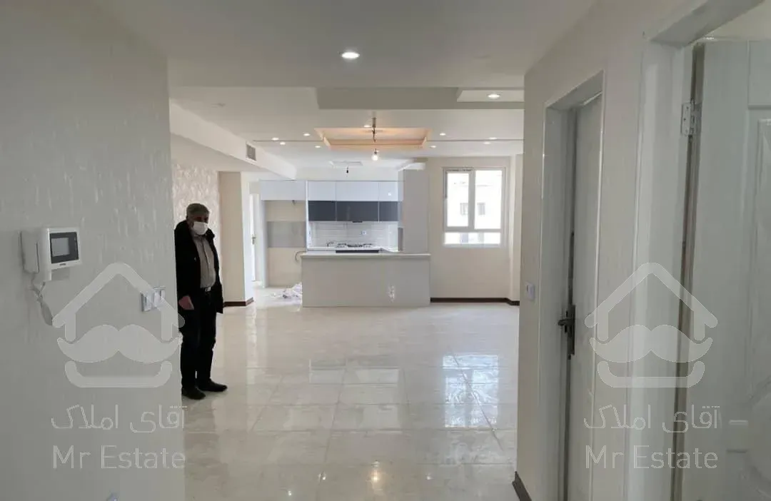 آپارتمان فول امکانات 110متری استاد معین