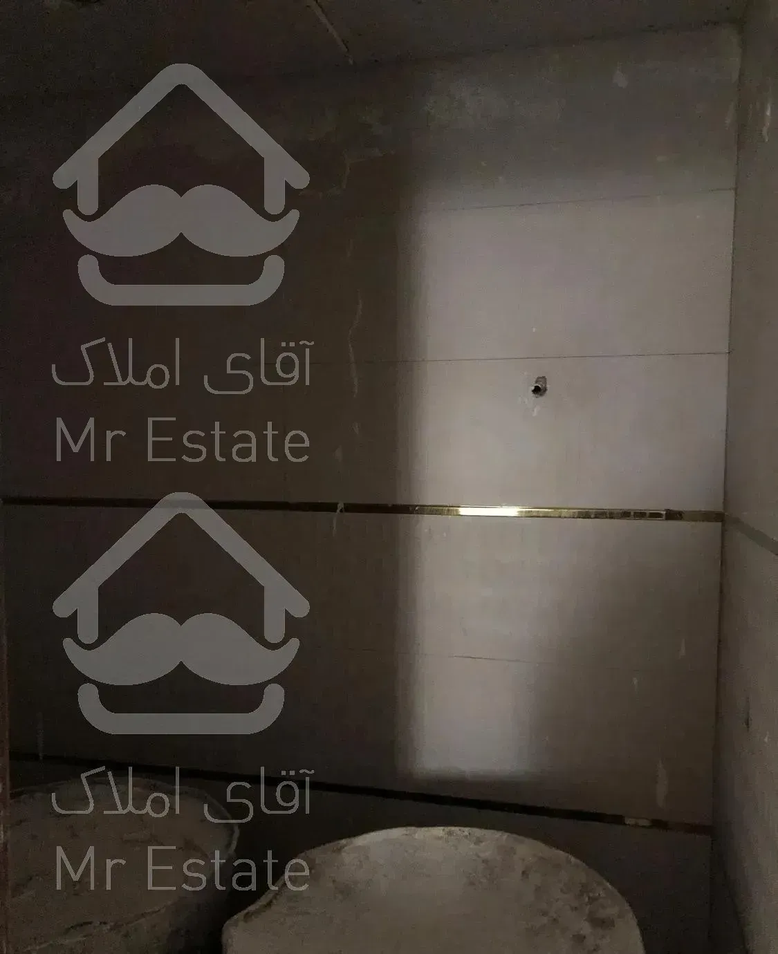 ۸۳ متری نوساز//فول امکانات//خ دهقان