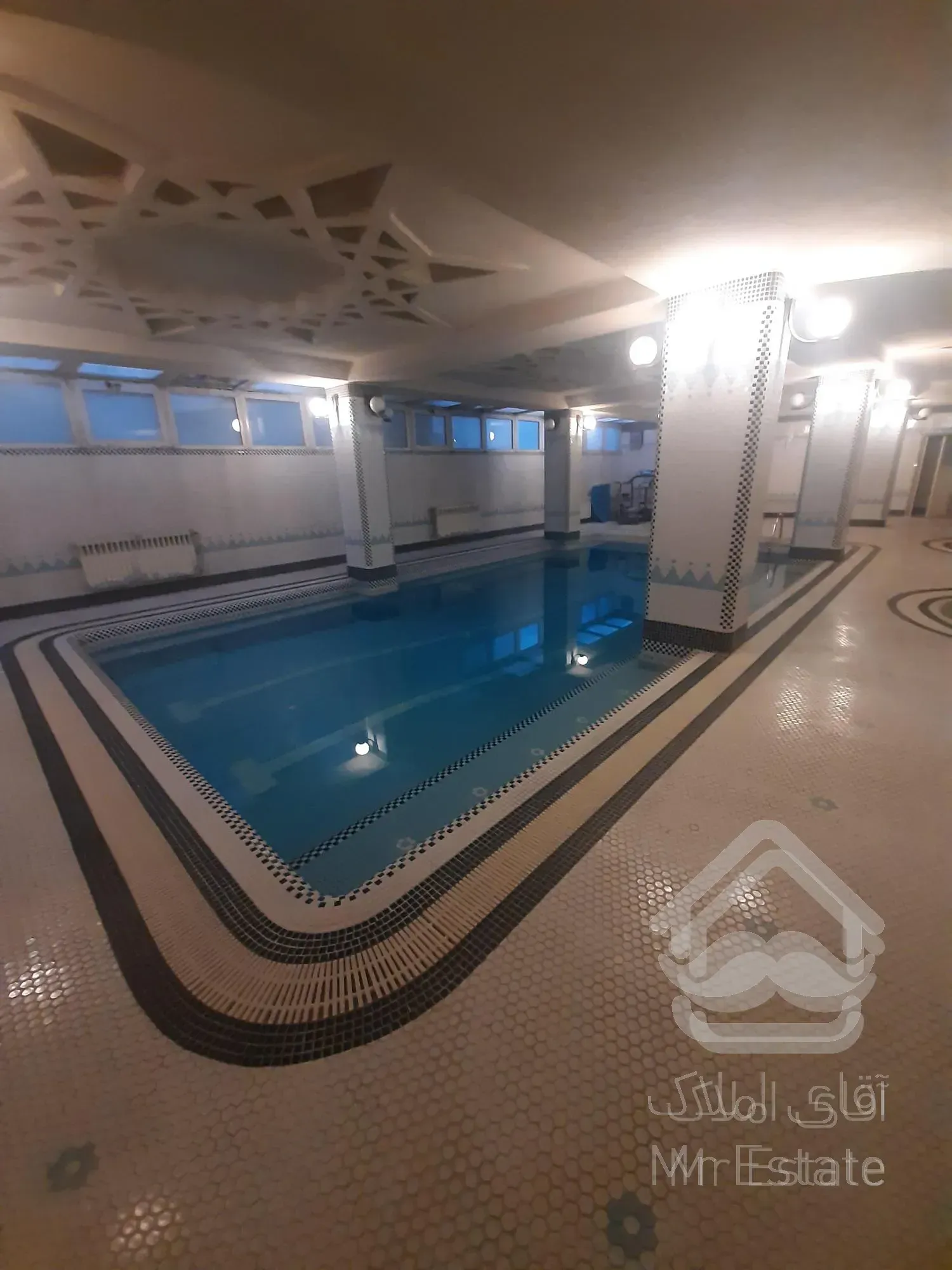 سعادت آباد کوی فراز ۱۶۸متر۳خواب فول مشاعات