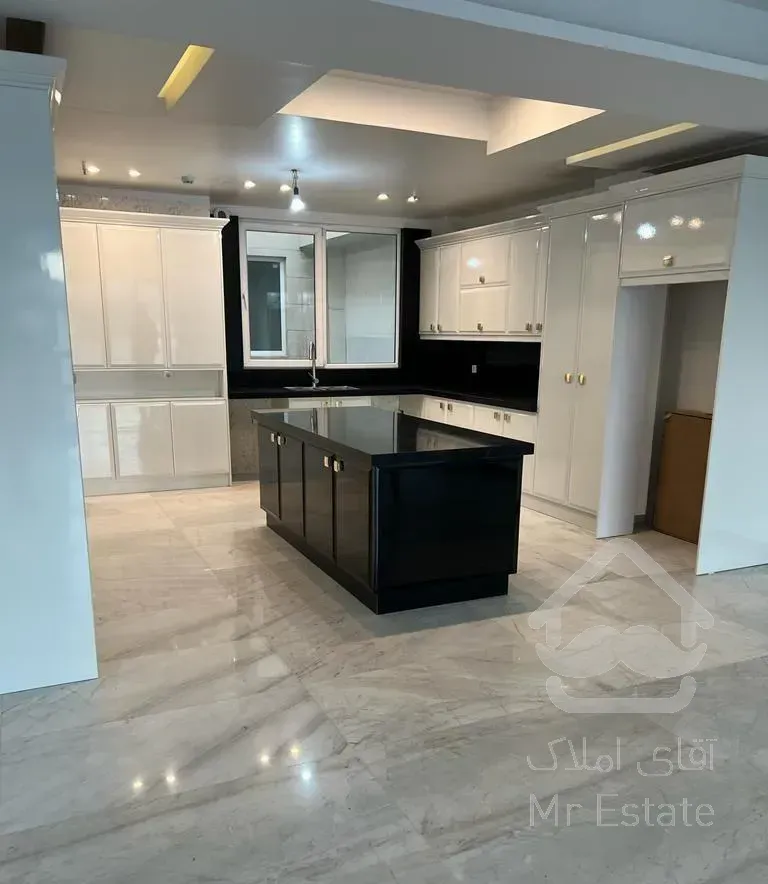 ۱۴۵ متر ۳ خواب/کلید نخورده/جانبازان/۲ پارکینگ