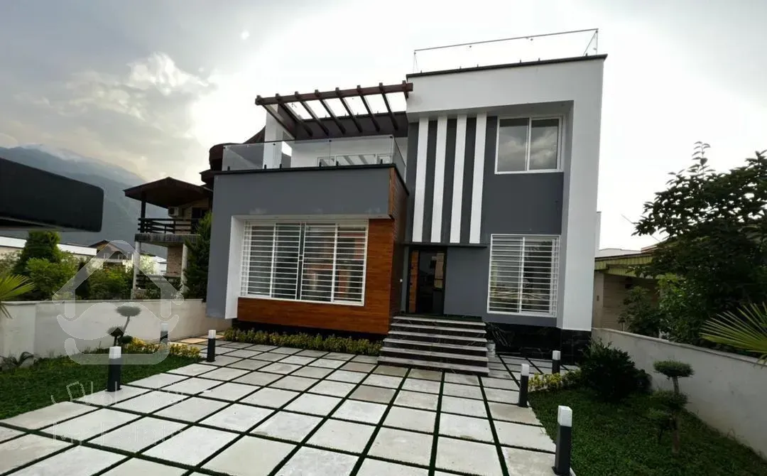 ویلامدرن با استخرجکوزی چهارخواب مستر