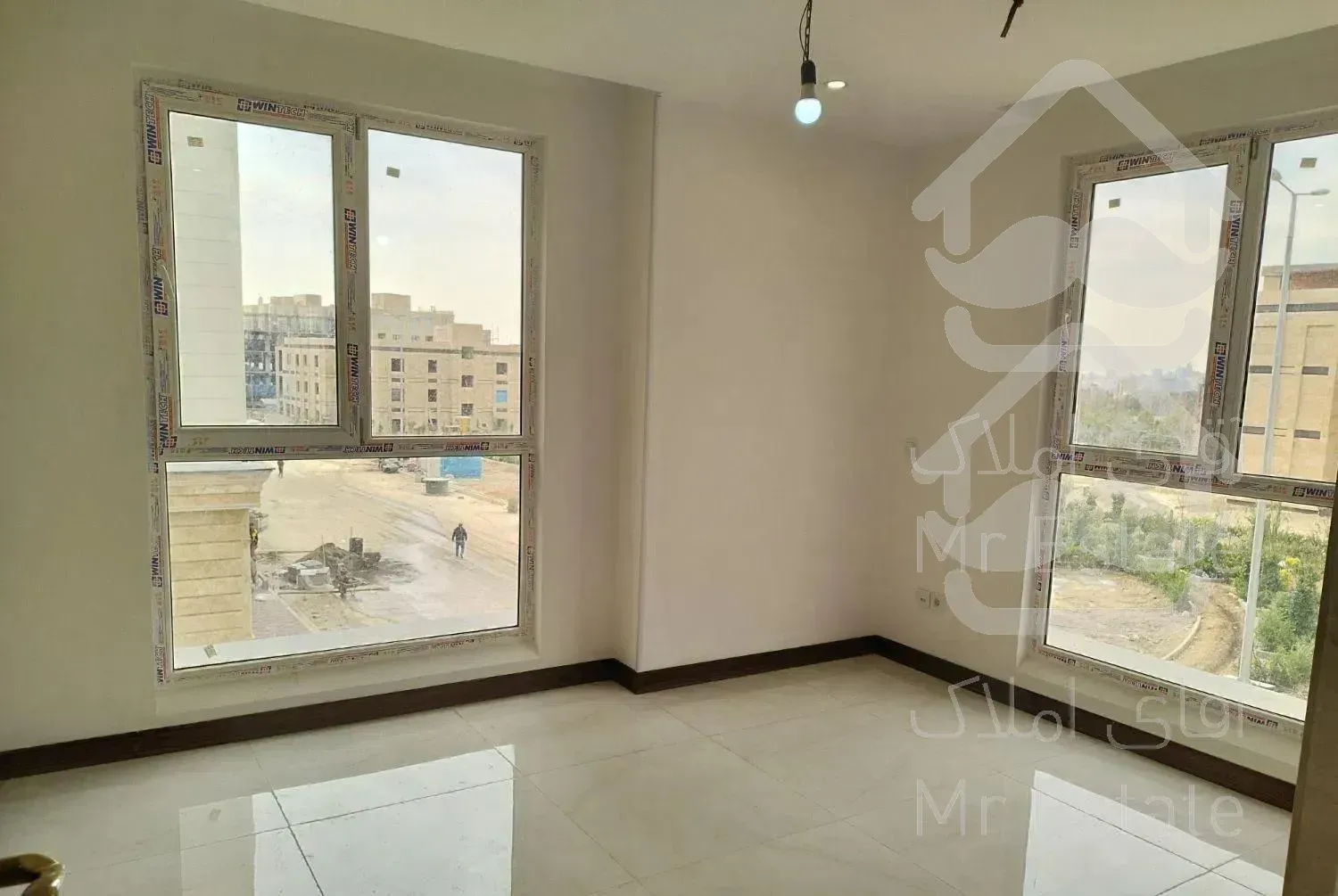 ۱۸۰ متر/ تلفیقی از معماری و هنر/ رونیکا پالاس هروی