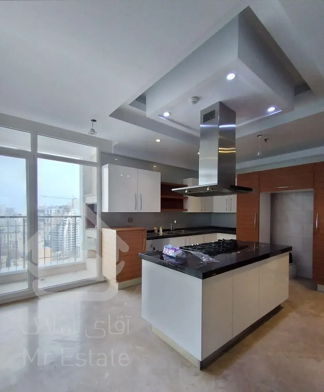 تاپ لوکیشن ۲۵۰ متر / طبقه ۹     ویو ابدی / هتلینگ