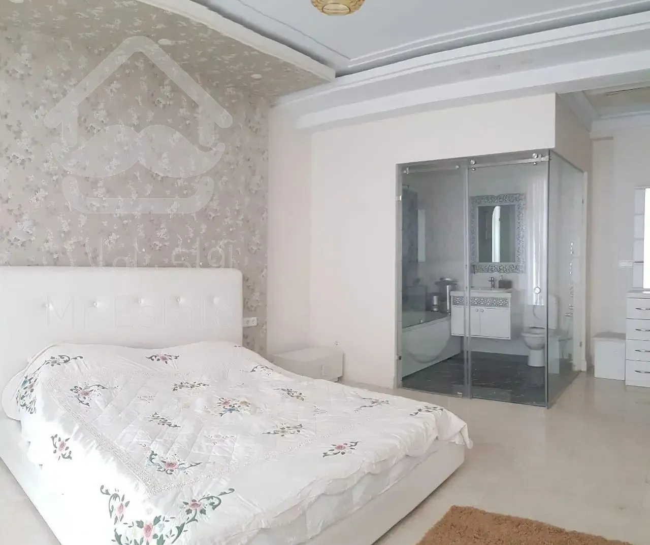 ۳۴۰ متر تکواحدی بسیار لوکس