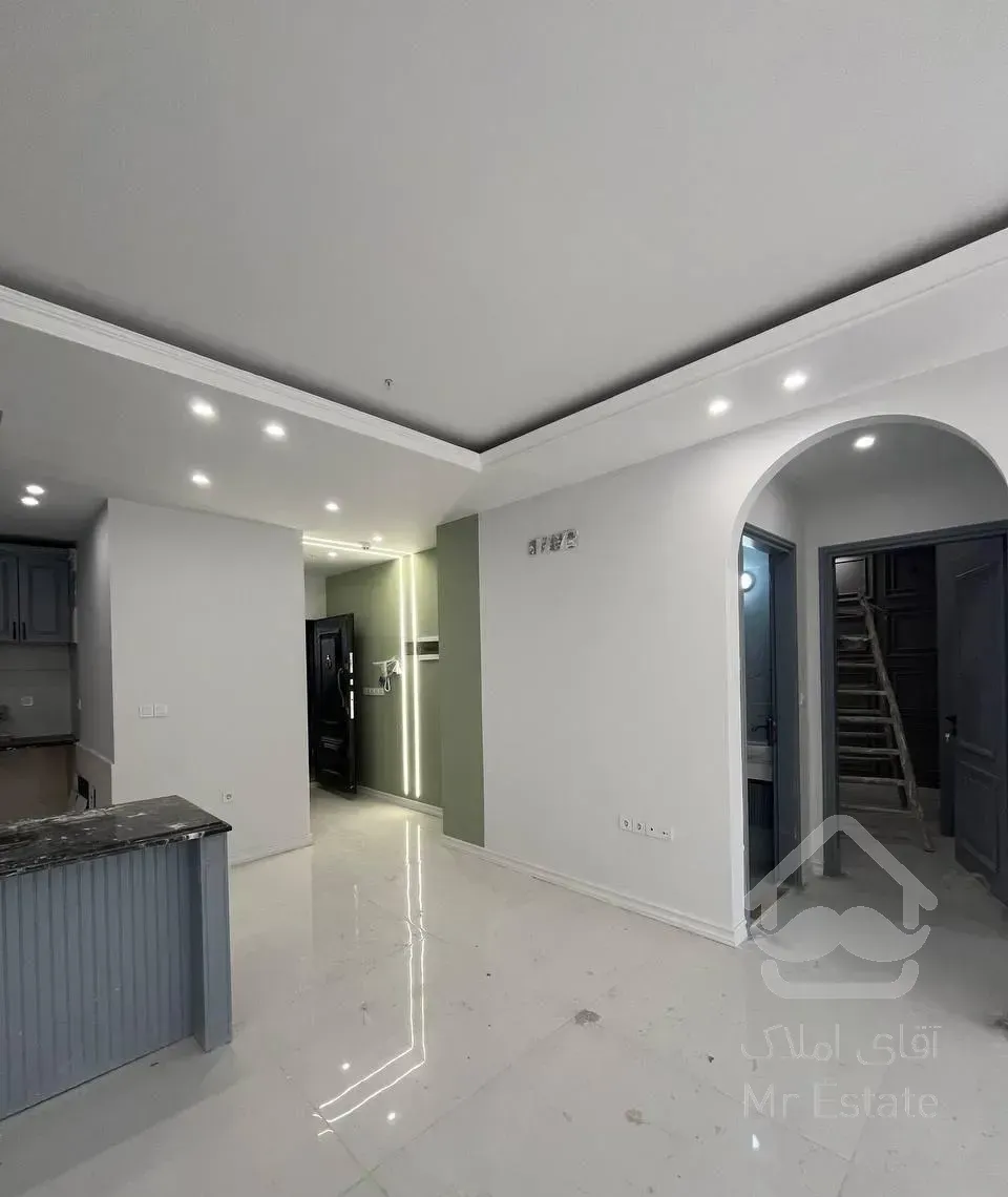 91متری/سند آماده/کم واحد/خوش نقشه/اکبری