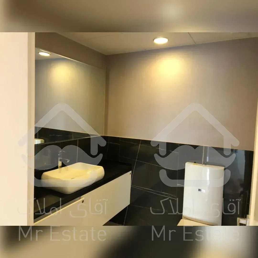 نیاوران ۱۷۰ متر دو خواب مستر