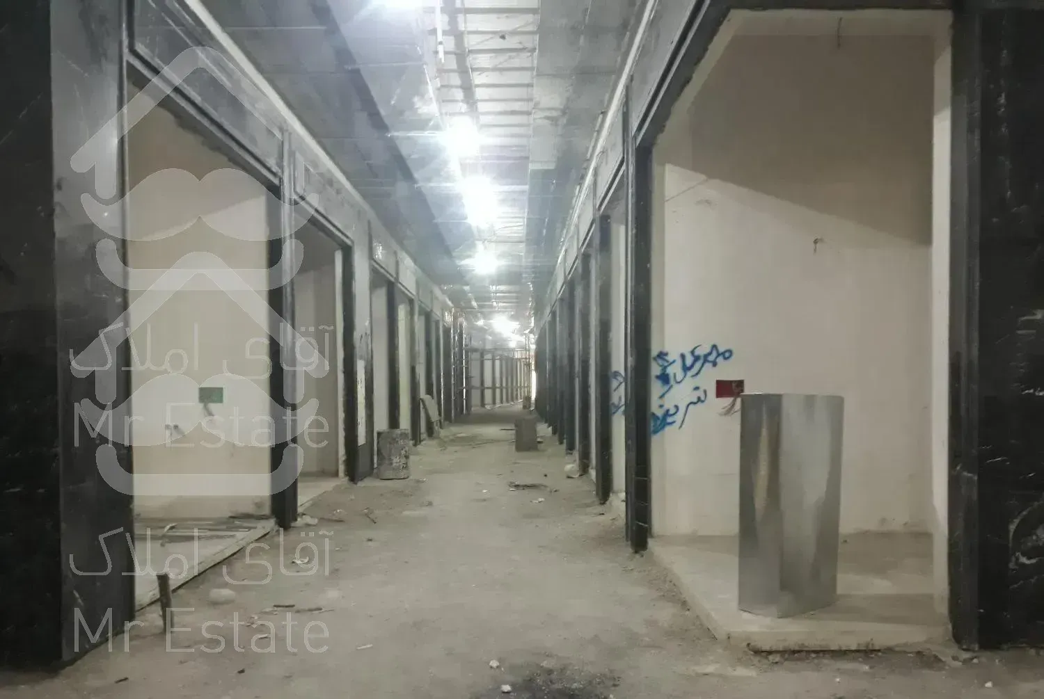 ۱۲ متر بر خیابان اصلی ویترین دونبش سرمایه گذاری