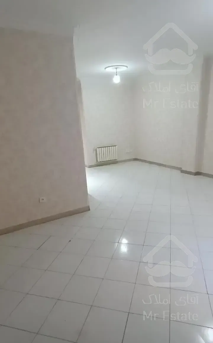 ۸۱ متر دو خواب رو به آفتاب بلوار بیژن