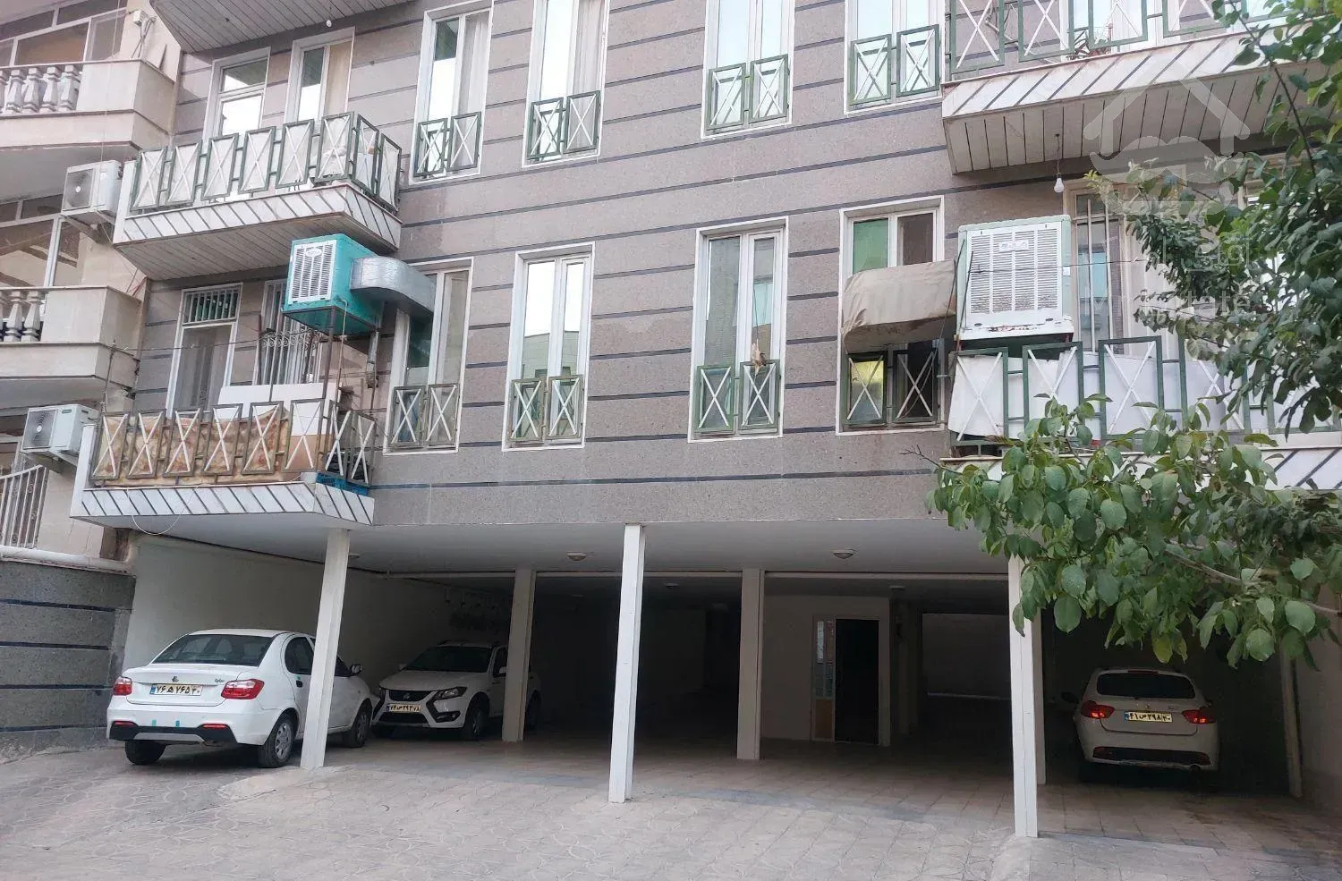 فروش آپارتمان ۷۱ متری ۲ خوابه طبقه ۲