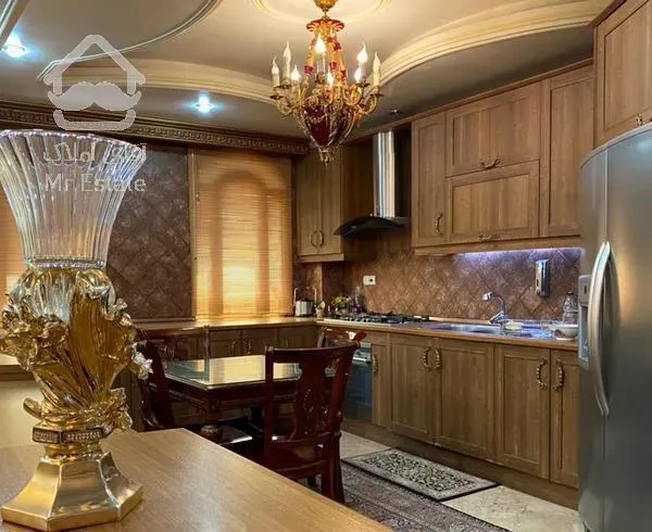 آپارتمان160متری، زیبا   در جنوب مرزداران