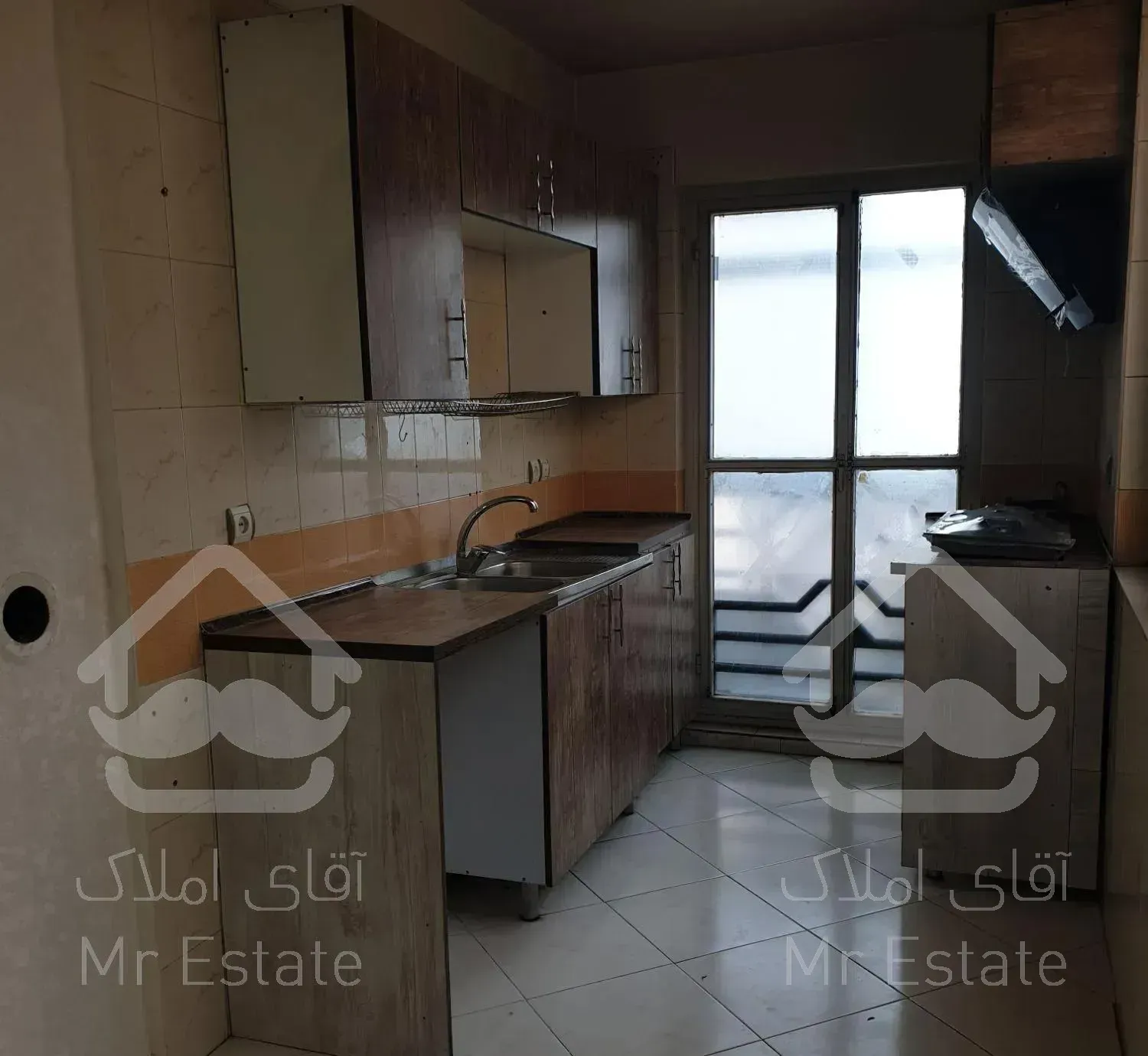 ۵۲ متر کمیل