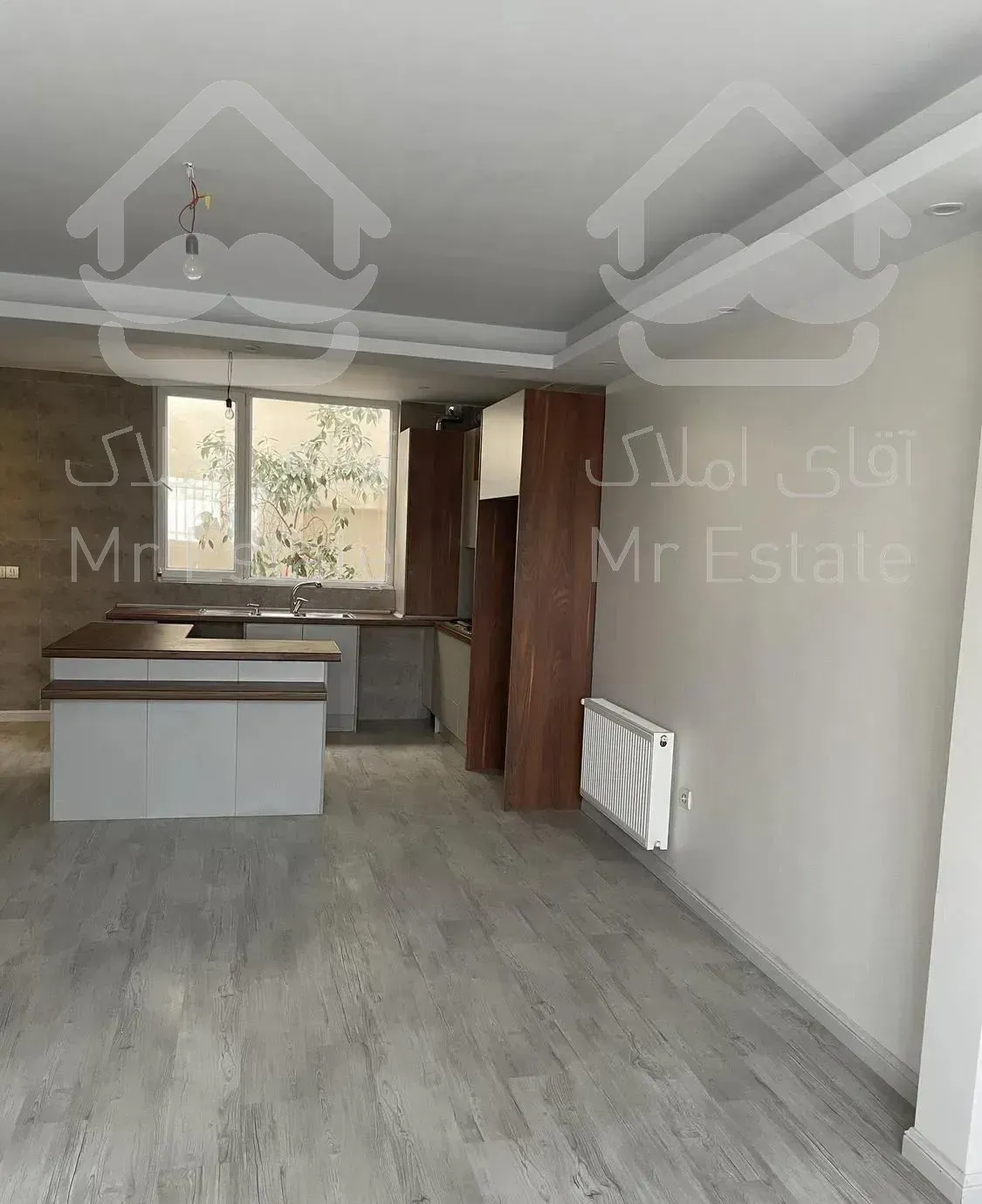 ۸۰ متر دوخوابه با ۸ منر حیاط خلوت ، امکانات کامل