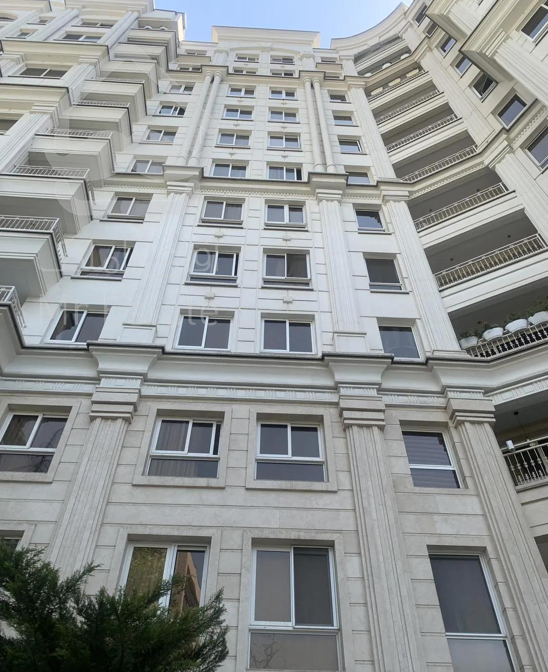 ۲۱۱متر فرمانیه برج ماتیا برند منطقه