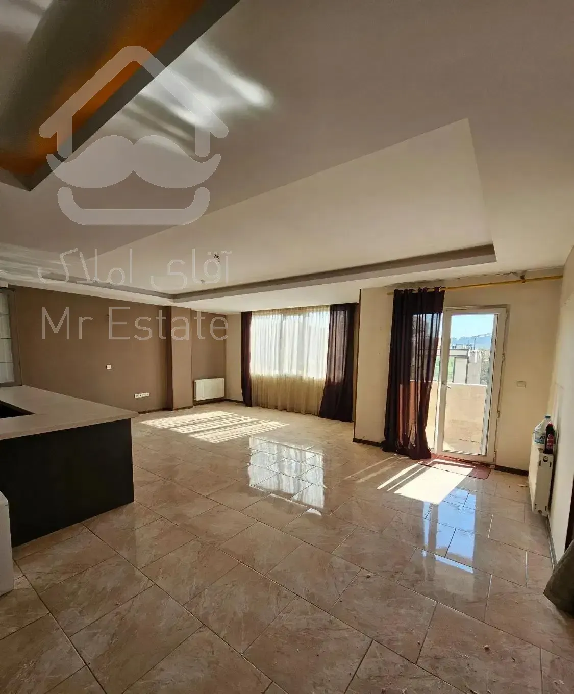 فروش آپارتمان 130روبه آفتاب 2پارکینگ عظیمیه