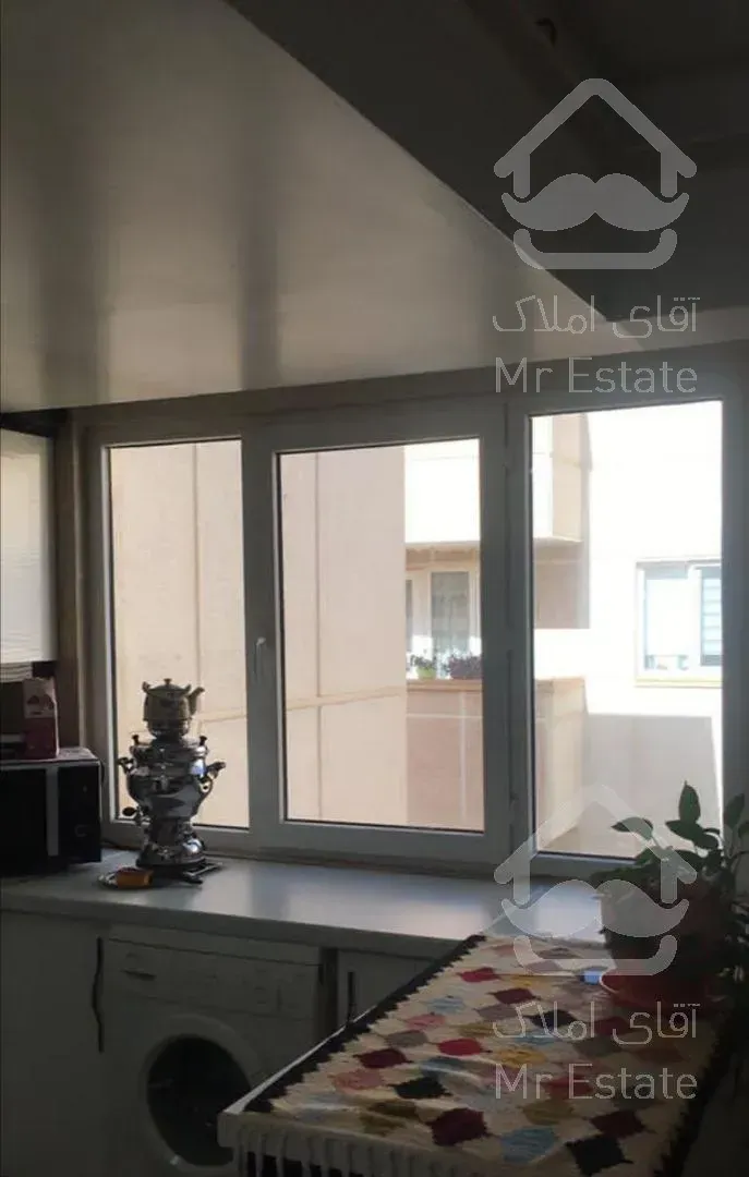 آپارتمان ۹۴ متری غرب تهران