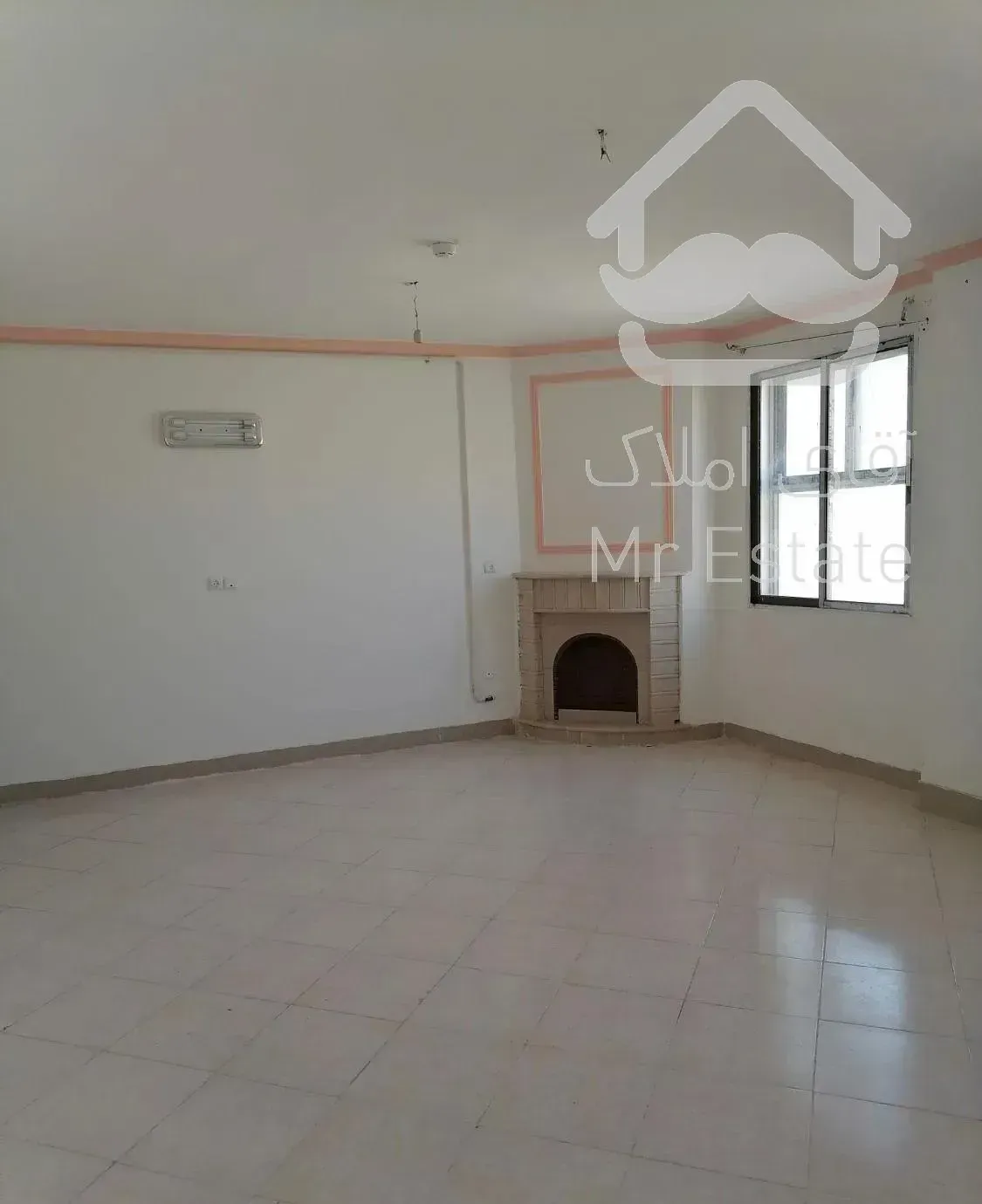 آپارتمان ١٠٠متری غزال  میدان شهدای مهراب صفاییه