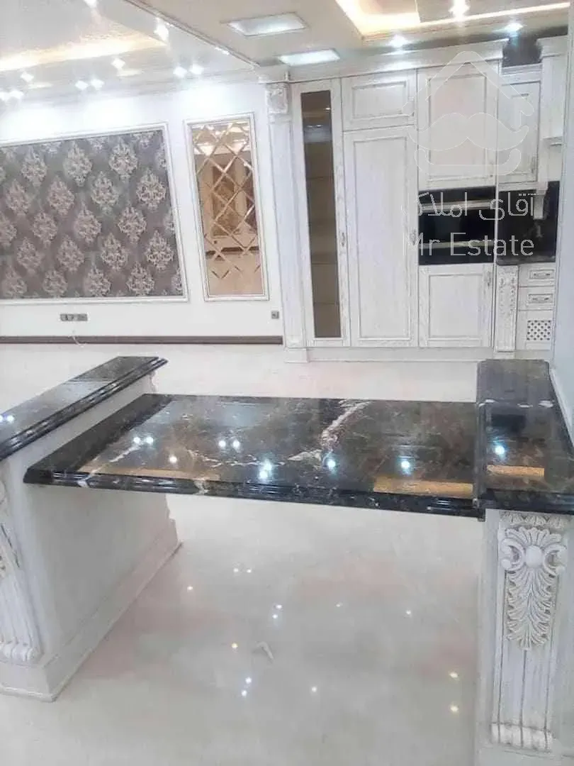 اپارتمان ۲۴۱ متری نوساز اباذر