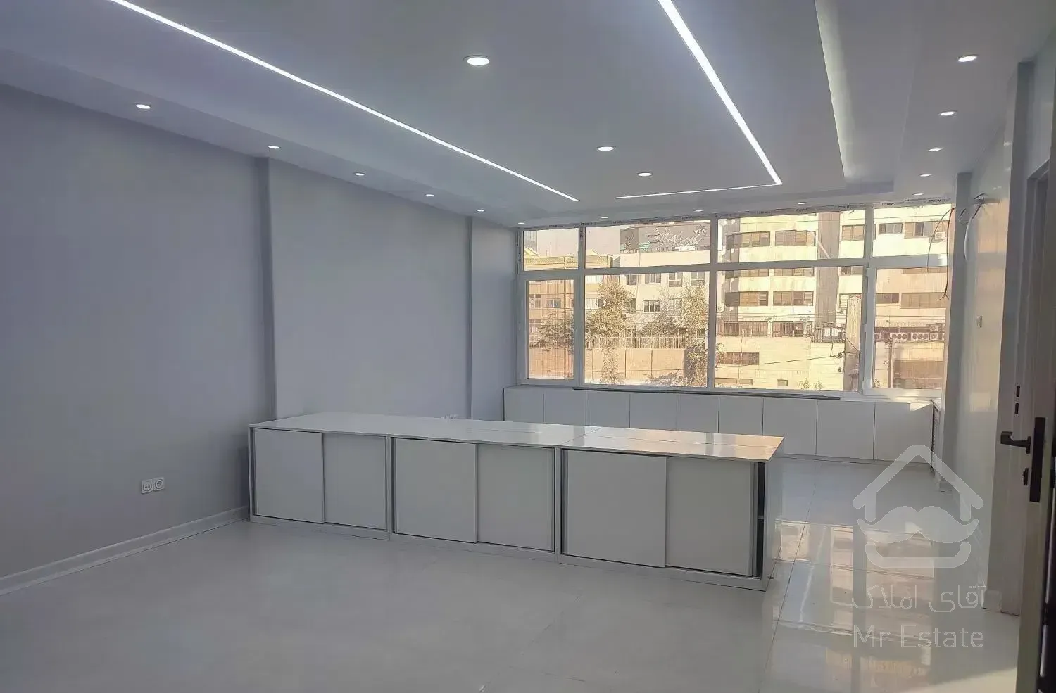 ۱۳۰ متر * ۲ خواب* گاندی/ فول امکانات