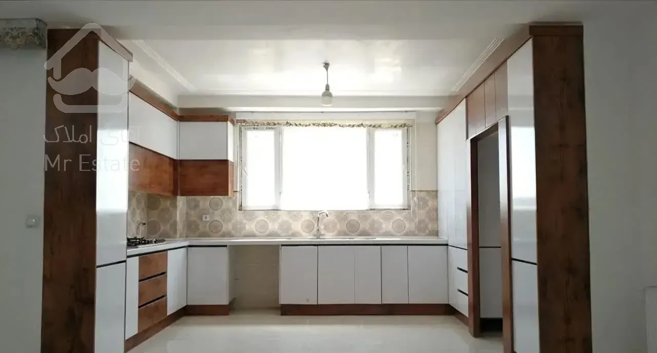 آپارتمان نوساز 155متری جمهوری