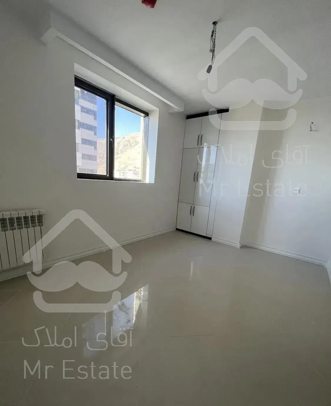 اپارتمان ١٠٦ متری/کلیدنخورده/طبقات آخر/چیتگر