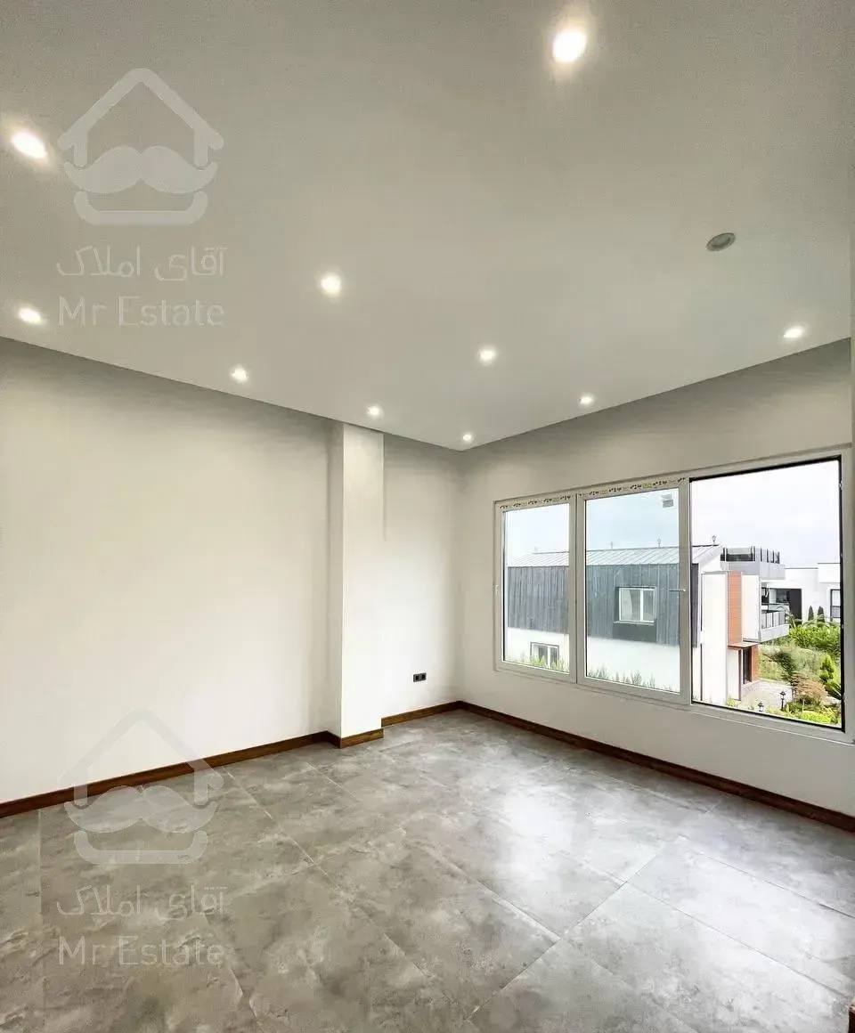 ویلا  / لوکیشن برند / شهرکی / استخر دار