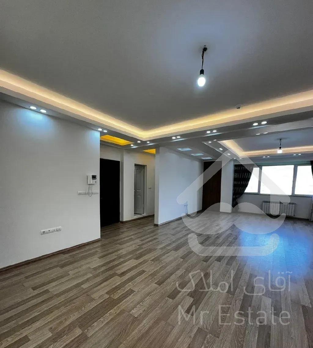 آپارتمان ۱۳۵ متری ۳ خوابه با سند تک برگ