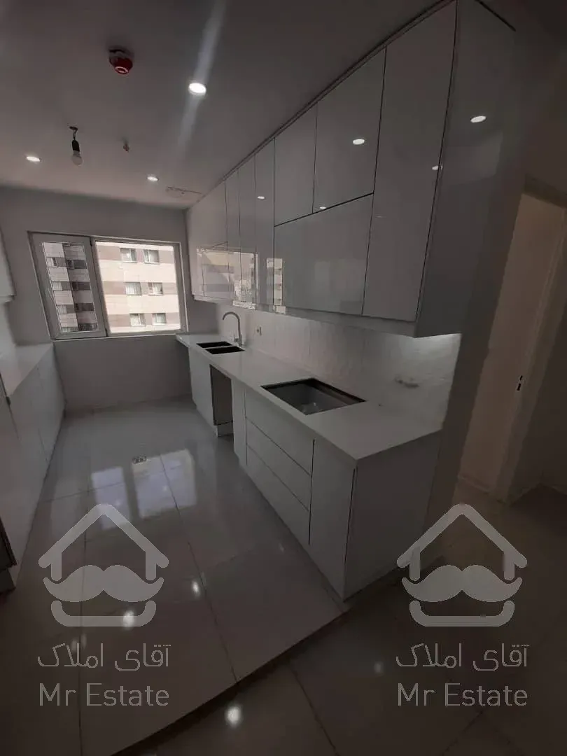 ۹۲ متری ۲ خوابه بسیار خوش نقشه در ارکیده