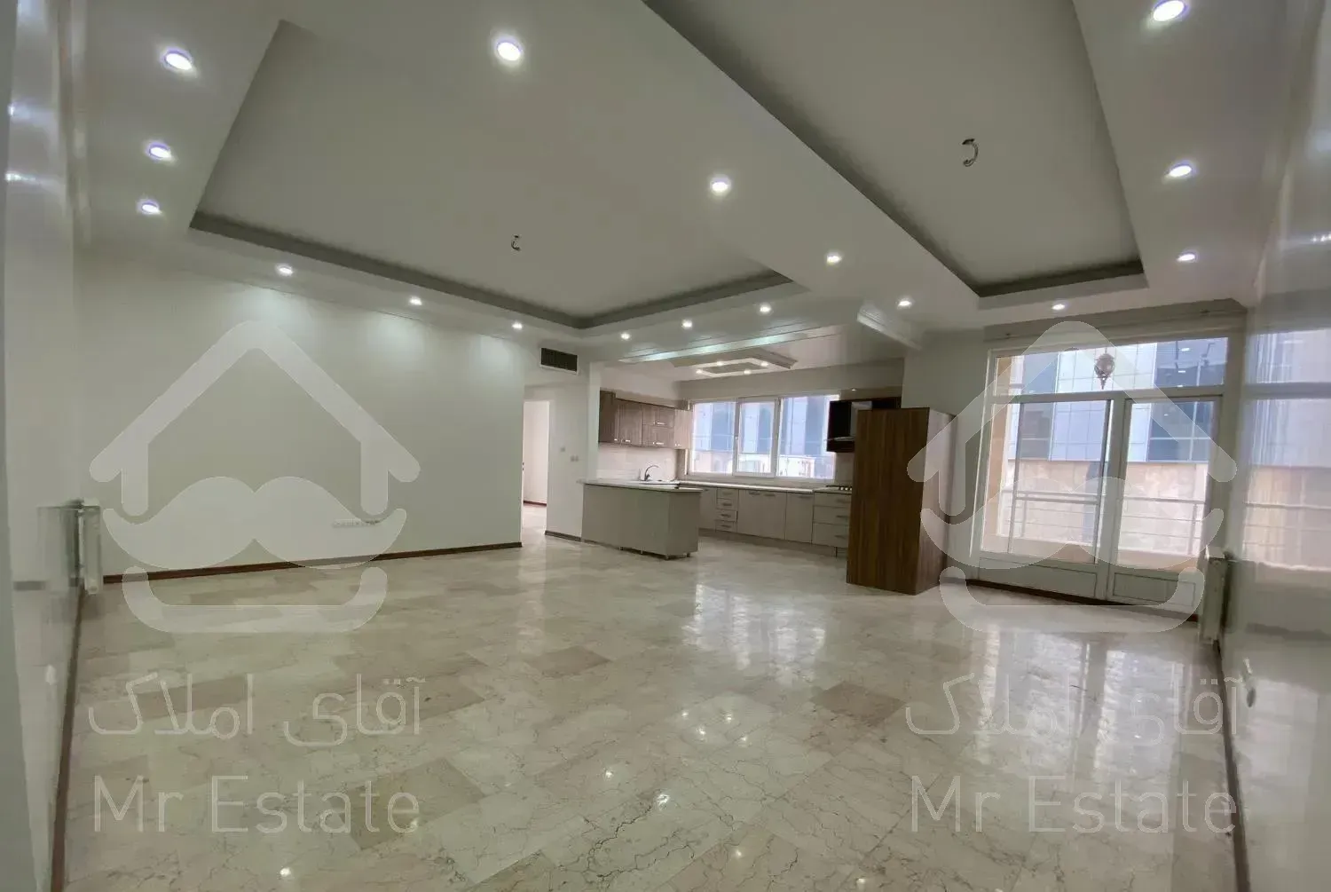 ١٠٥ متر پونک همیلا شهرک هما ٢پارکینگ