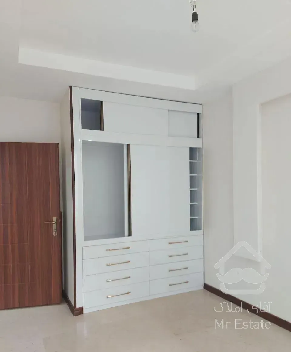 ۴ طبقه تکواحدی یکجا  نوساز