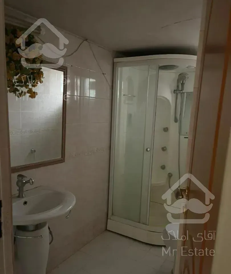 4طبقه4واحدی150مترقدراللسهم دارد