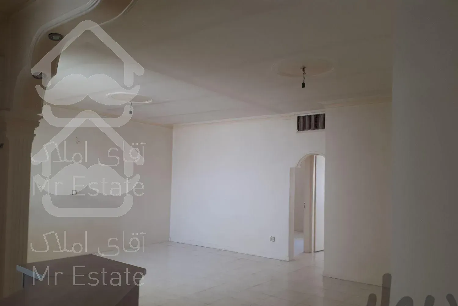 آپارتمان ۸۳متری،دو خواب بزرگ،کمد دیواری