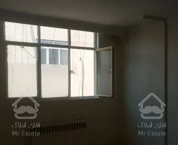 ۸۱ متر ۲ خواب اشرفی اصفهانی خ باهنر