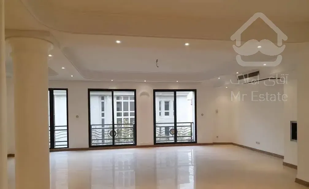 ۲۳۰ متر/۳ خواب ولنجک/۳۰مترحیاط مستقل/۱۴ساله