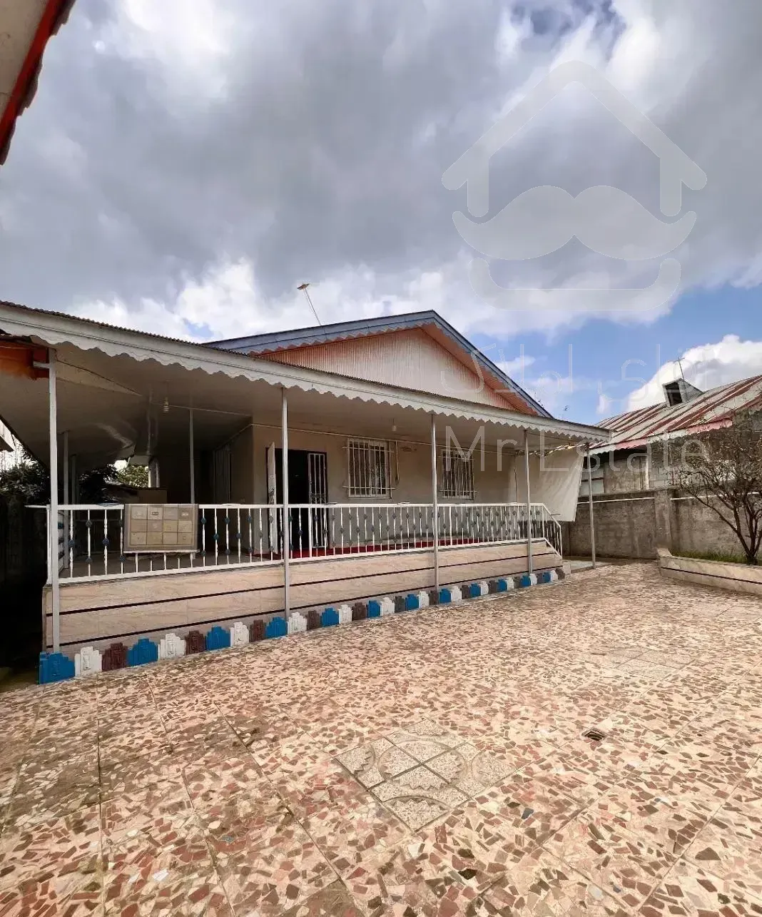 ویلایی دوخواب نزدیک شهر