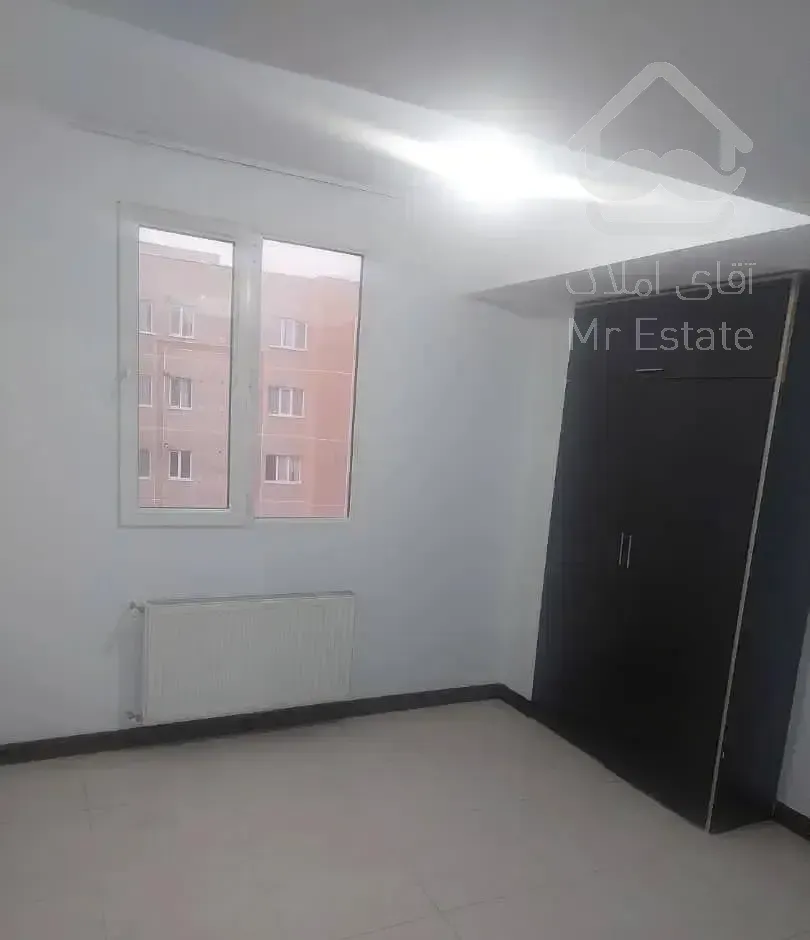 ۸۵ متر ۲ خواب ویو عالی صنایع دفاع قدیم