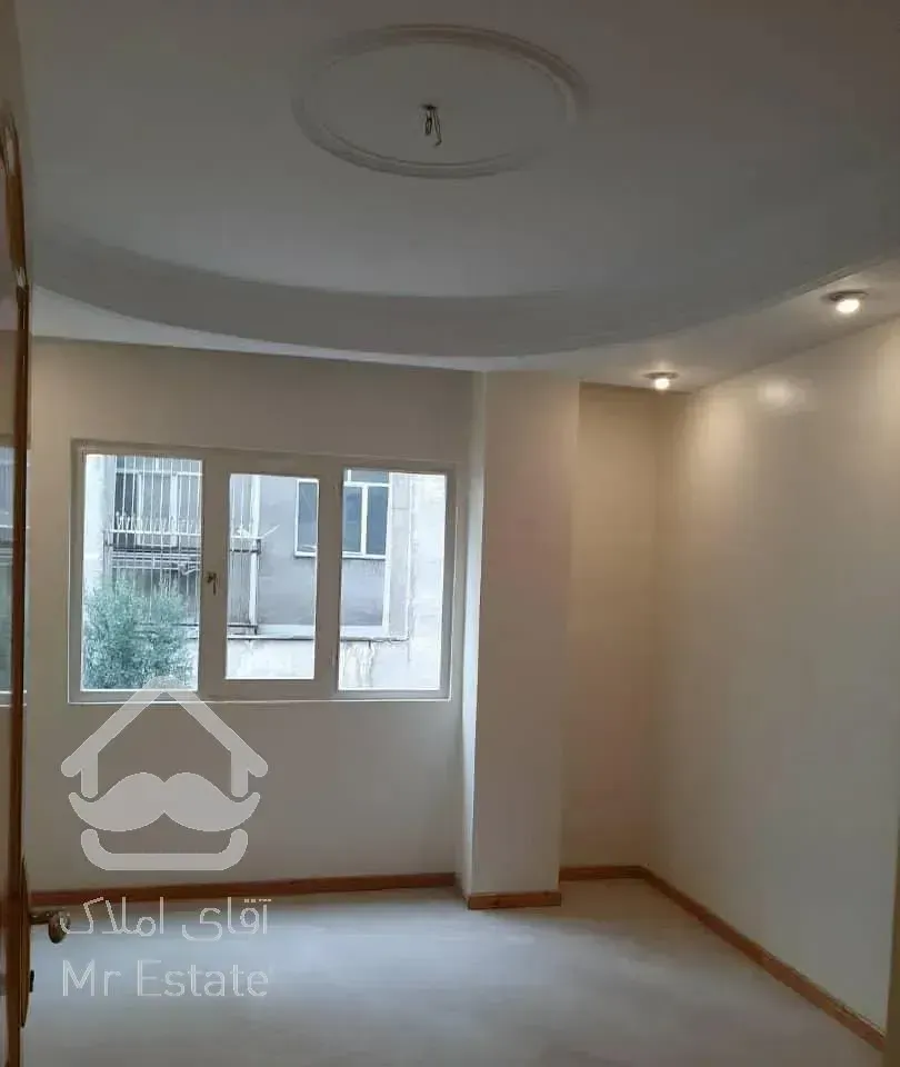 آپارتمان ۱۸۶ متر بهمراه سوئیت ۳۴ متری