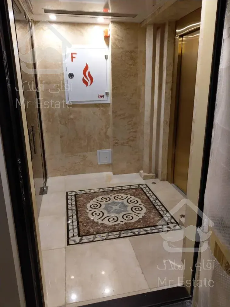 خرید آپارتمان سه خوابه 194 متری اباذر