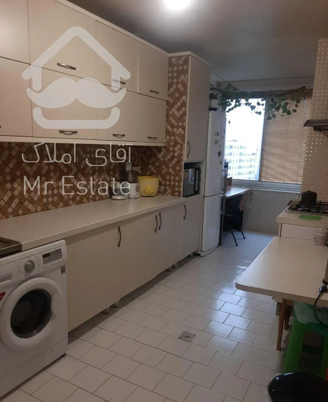 آپارتمان ۹۷ متری . فول . سوهانک شهرک قائم