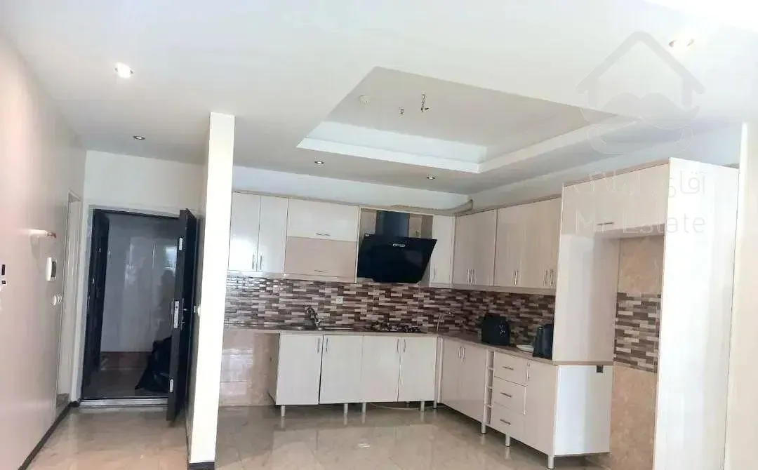 اجاره واحد ۱۰۰ متری ط۴ در طالقانی