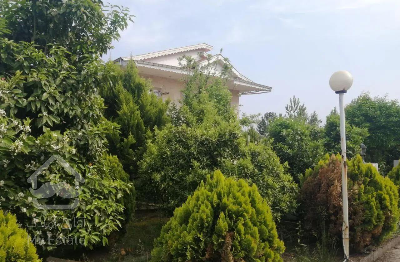 ویلا باغ 2600 متری دلباز ودنج در مرکز شهر رشت