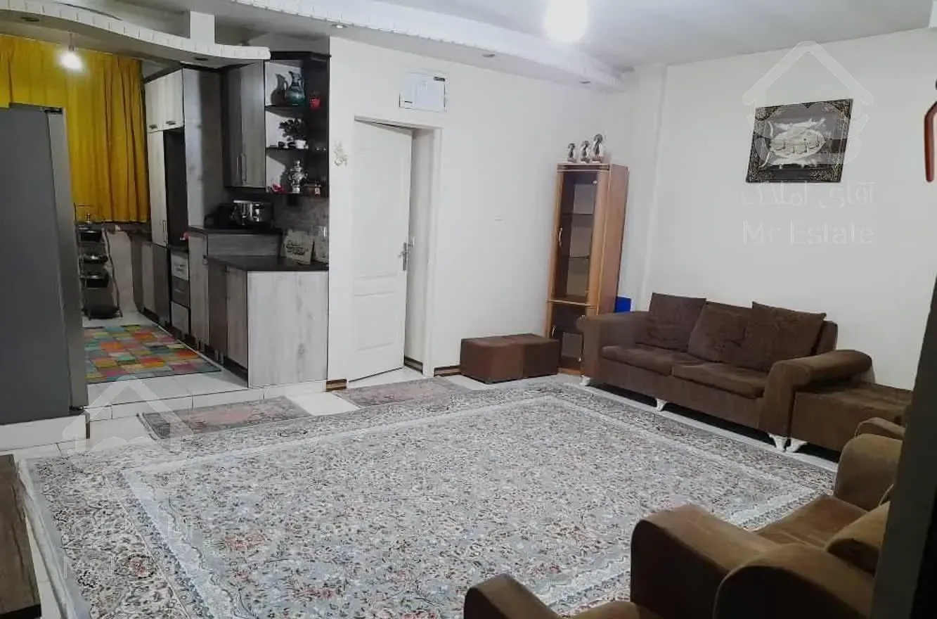 ۵۷متر با پارکینگ اختصاصی و اسانسور( ۵سال ساخت)