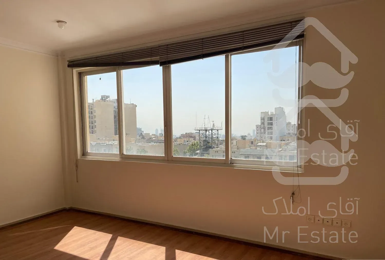 شهرک غرب70متر موقعیت اداری(درختی)