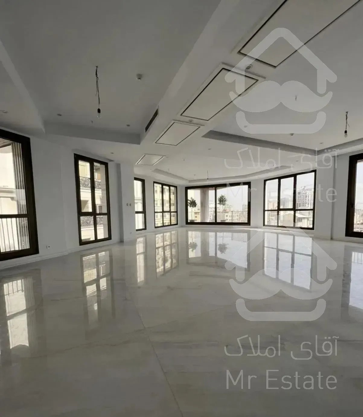 اپارتمان٢٠٠ متر پاسداران/تکواحدی/فول مشاعات