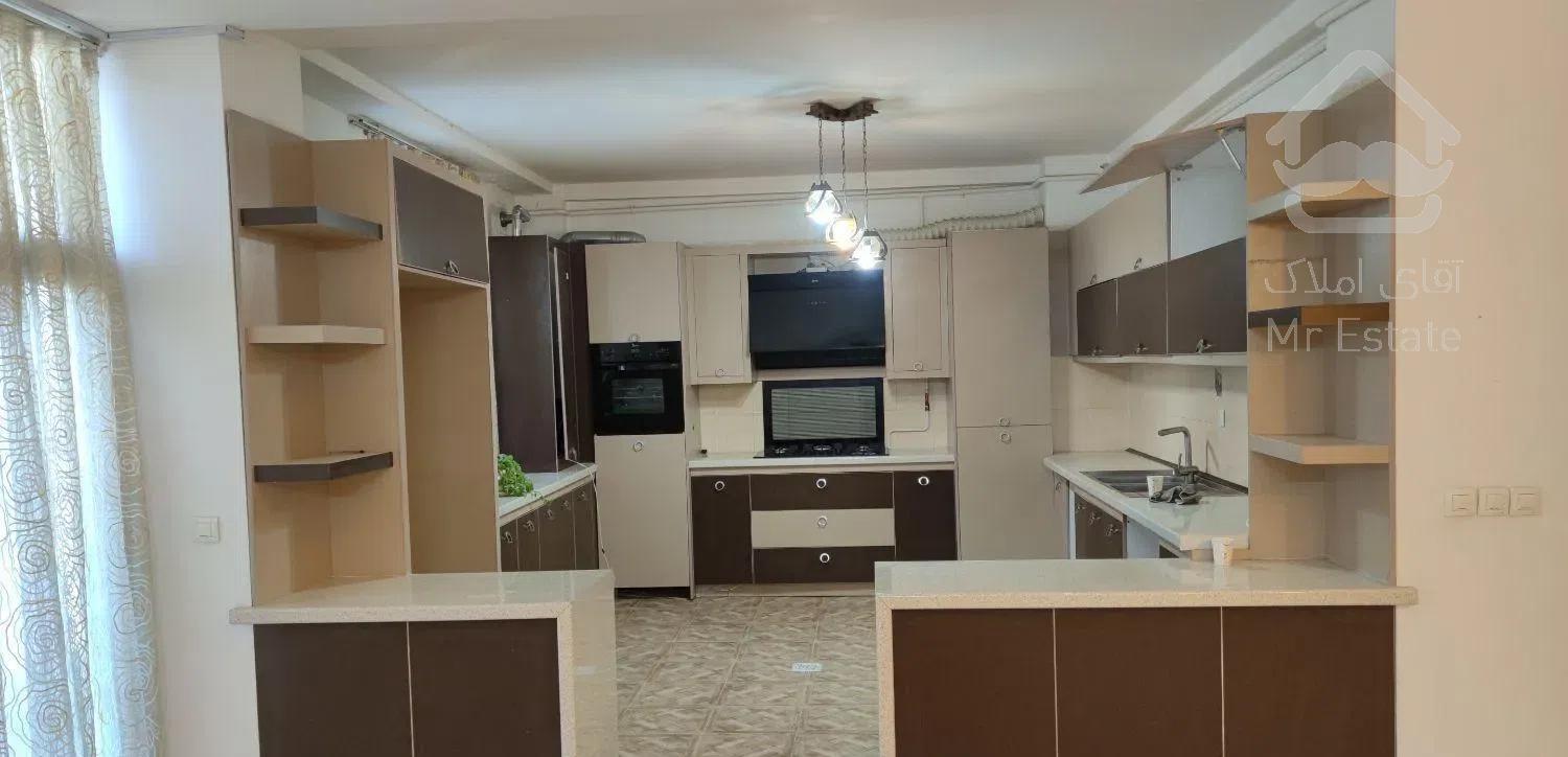 اپارتمان ۱۶۵متر چهارراه بلوار شیراز