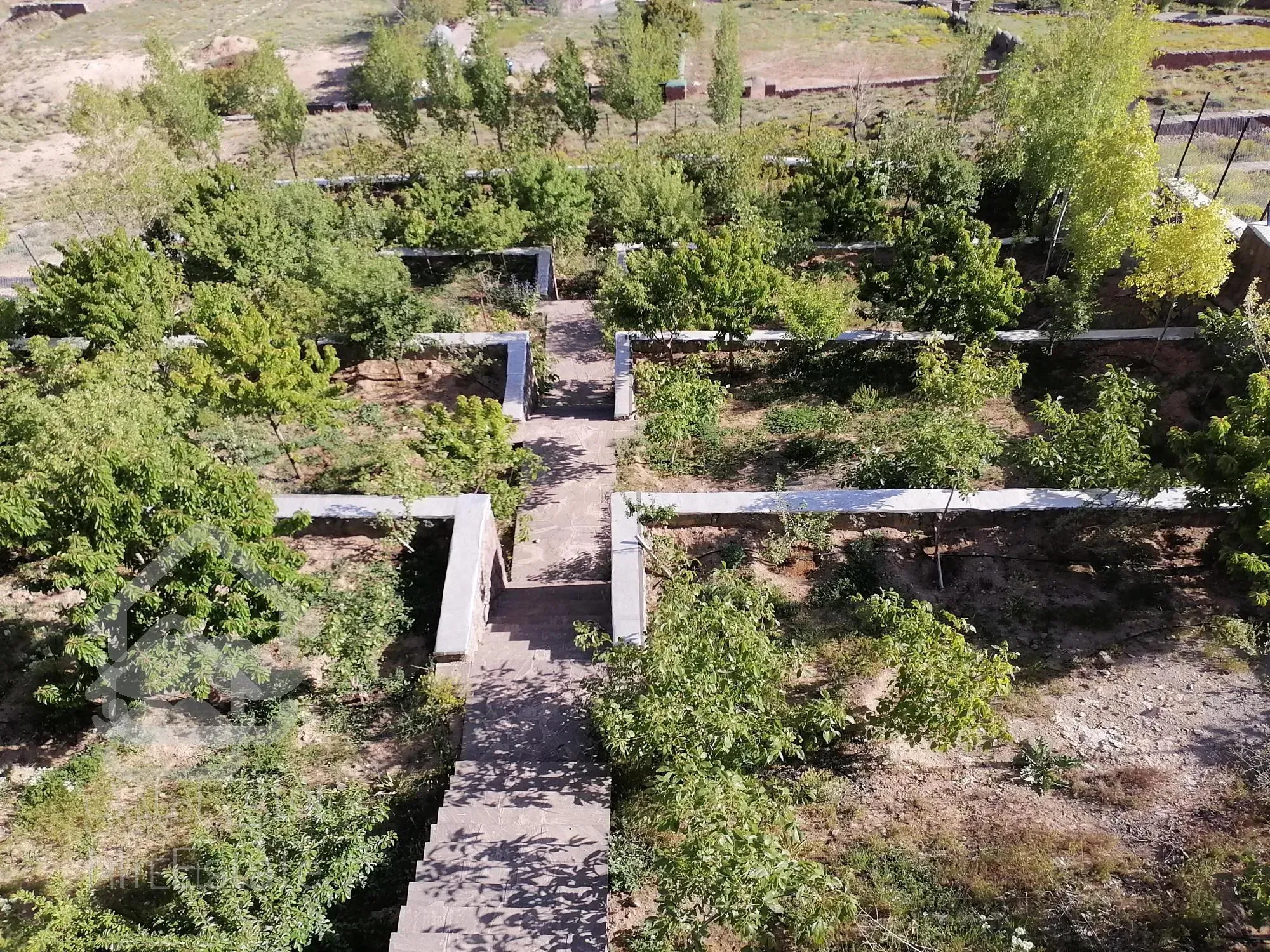 ۱۹۰۰متر باغ ویلا  ویو ابدی