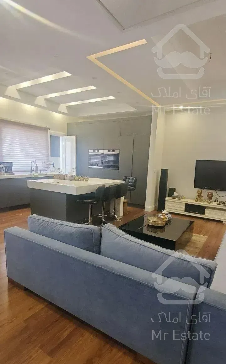 نیاوران ۲۰۰متر/۲ پارکینگ/فول فرنیش